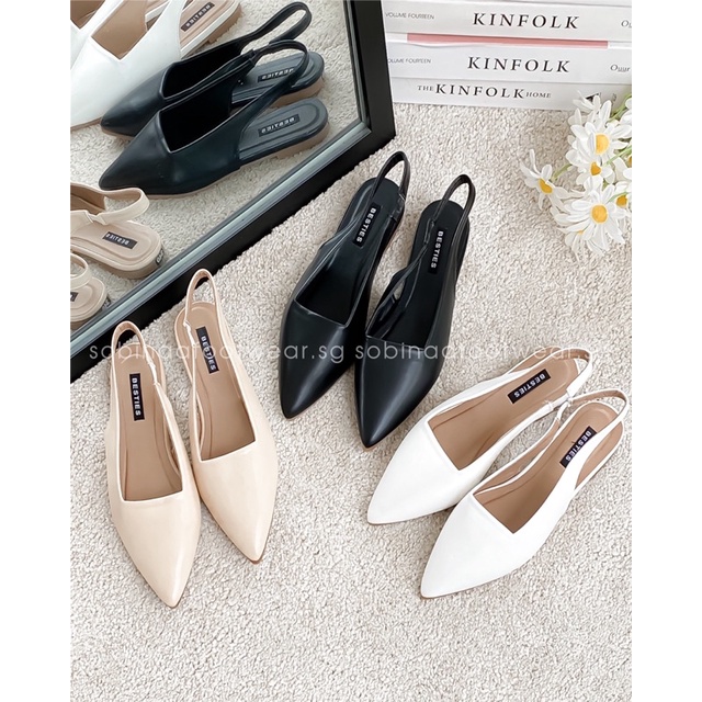 Giày sandal bệt bít mũi quai mảnh