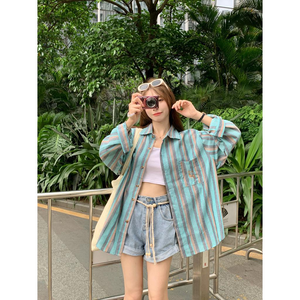 「 WELOVE1 」Áo Sơ Mi Chống Nắng Tay Dài Thêu Họa Tiết Sọc Xanh Lá Tương Phản Đa Năng Cho Nữ