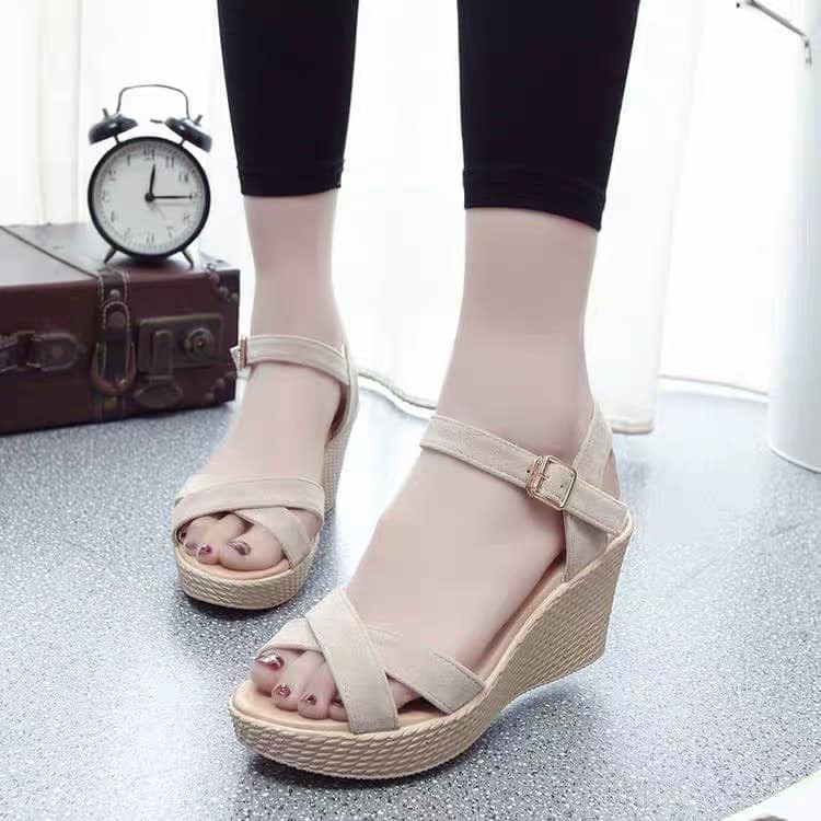 SANDAL ĐẾ XUỒNG