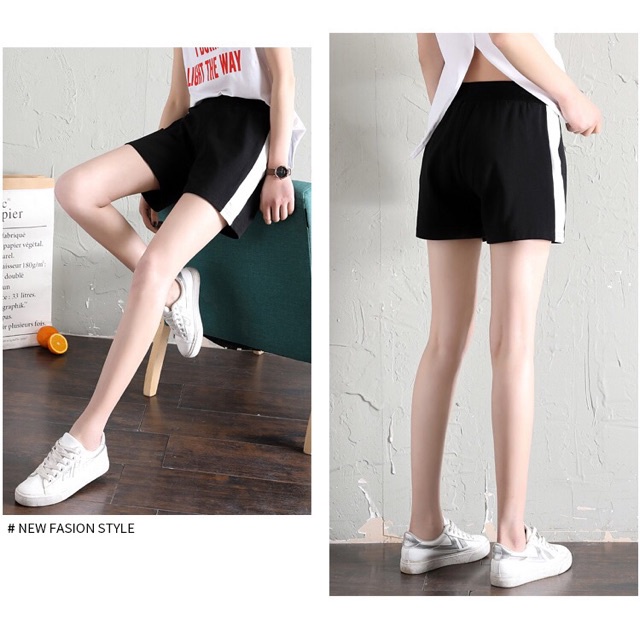 Quần Short Nữ Phối 1 Sọc Cá Tính