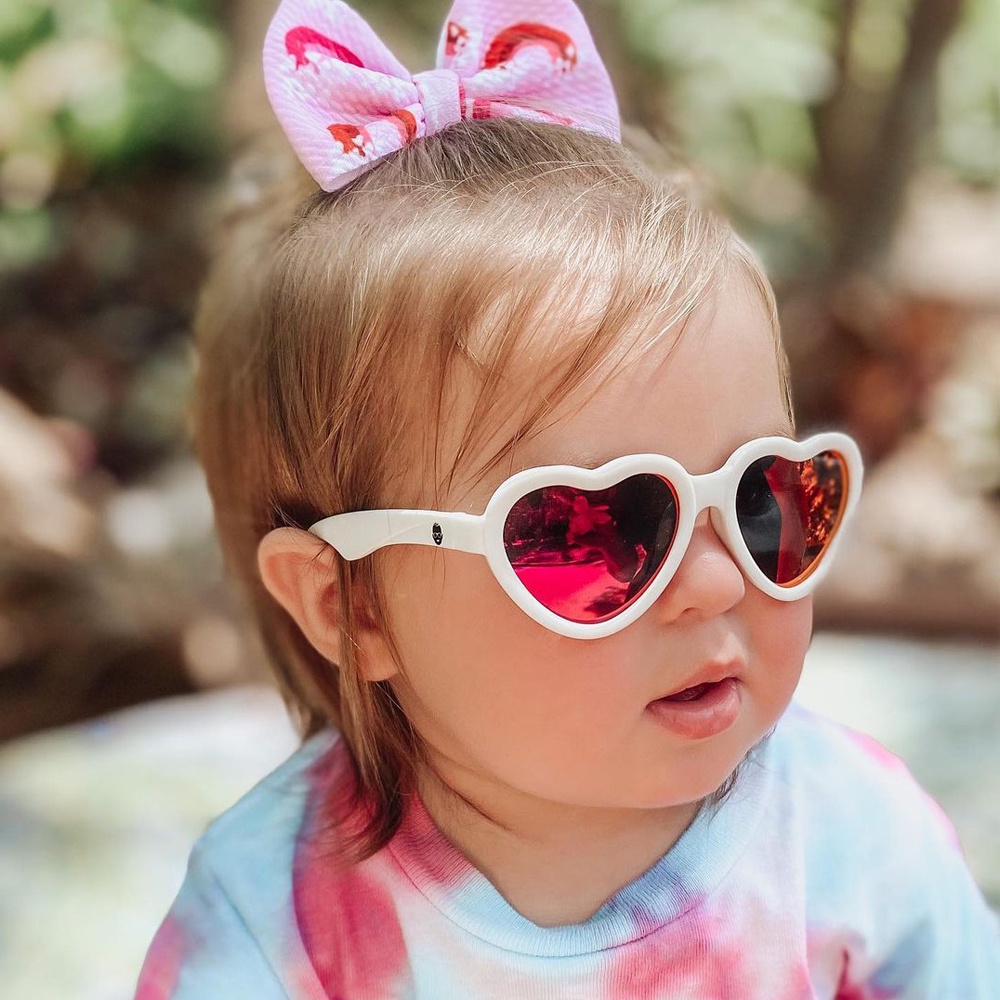 Kính chống tia cực tím có tròng kính phân cực cho bé Babiators - The Sweetheart, Trắng, Tráng gương hồng, 3-5 tuổi