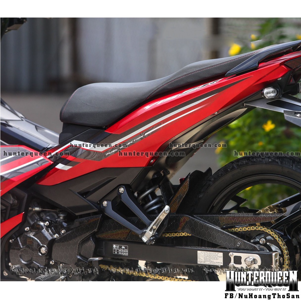 Tem rời Y15 ZR in UV cao cấp, Dán xe Exciter 150 đời 2016-2019 màu đỏ nhám. Mẫu decal hoa văn chìm ẩn
