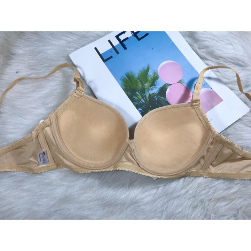 Áo ngực SISTERHOOD 915 có gọng , đệm dày 1,5 cm nâng ngực tốt