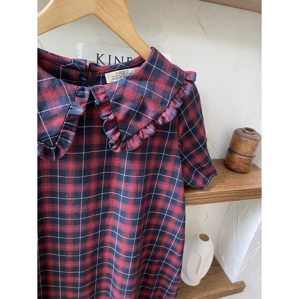 Váy kẻ đuôi cá cổ bèo