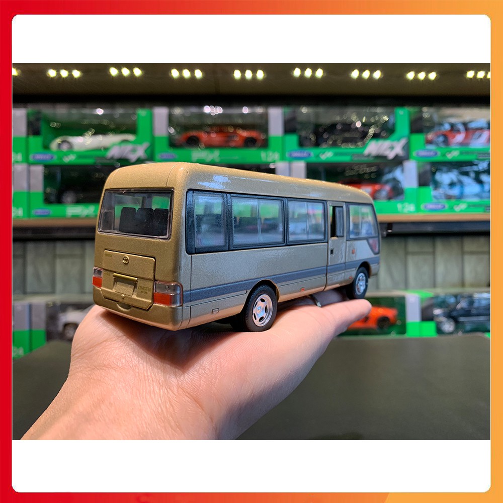 Mô hình xe Bus Toyota Coaster CMB tỉ lệ 1:32 Shenghui