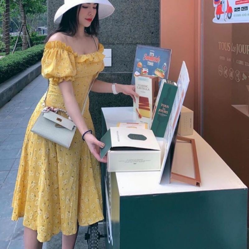 Đầm hoa maxi bèo bẹt vai nhún thun.