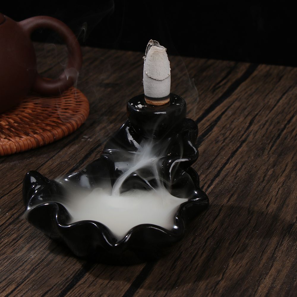 Giá đỡ đốt trầm hương hình tháp bằng sứ trang trí nhà cửa