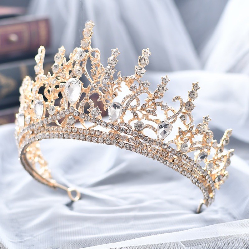 Vương miện cô dâu nền ánh vàng đá trắng mẫu vương miện tháng 1/2021 Giangpkc