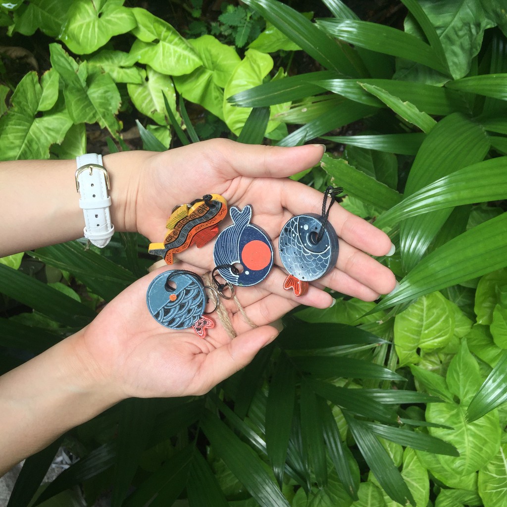 Móc khóa cá gỗ nhiều màu handmade làm quà tặng siêu đáng yêu - Cá Cạn