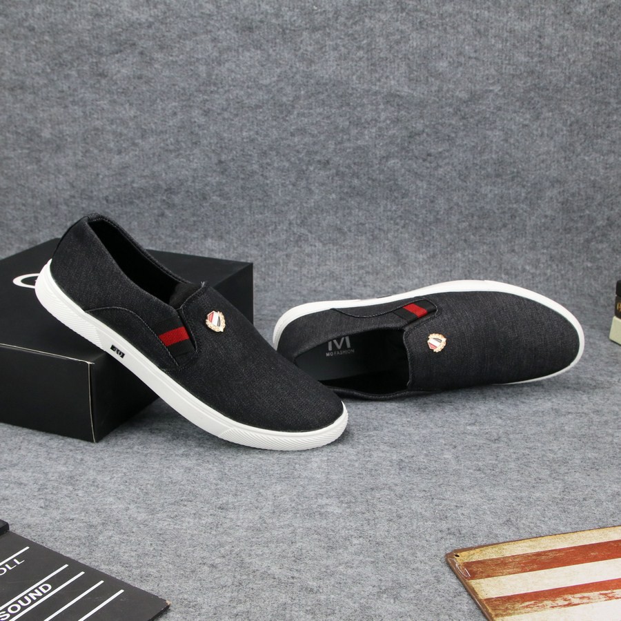 Giày lười vải nam thân đen đế trắng TS361 Tronshop | BigBuy360 - bigbuy360.vn