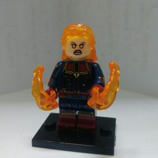 Minifigure – Captain Marvel