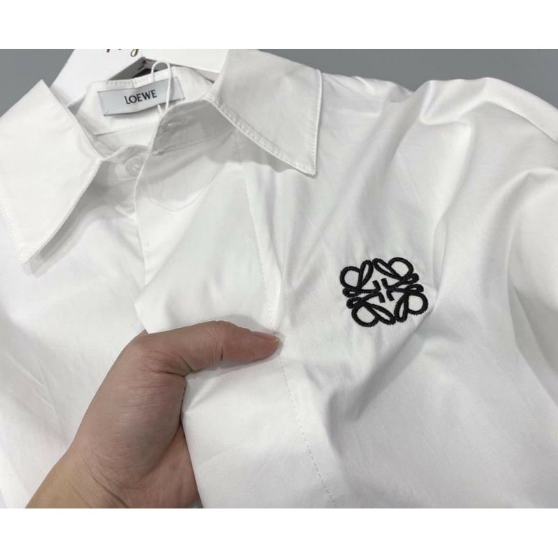 Áo sơ mi thêu tay bo len