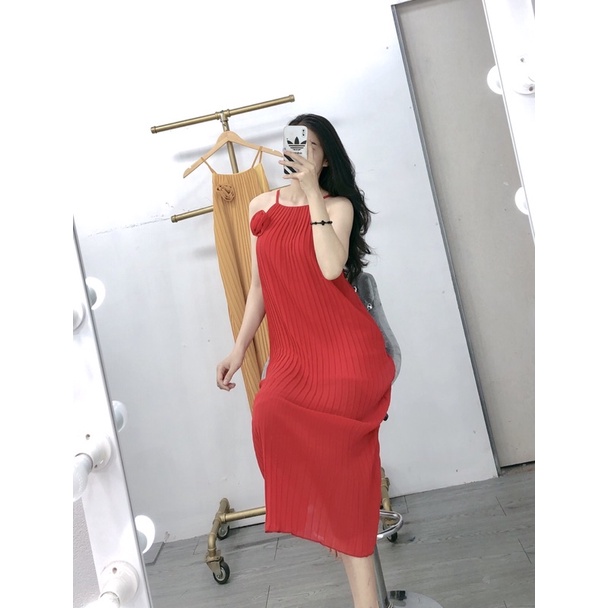 Đầm maxi 2 dây dập ly cổ yếm hoa đi biển, váy maxi dáng dài