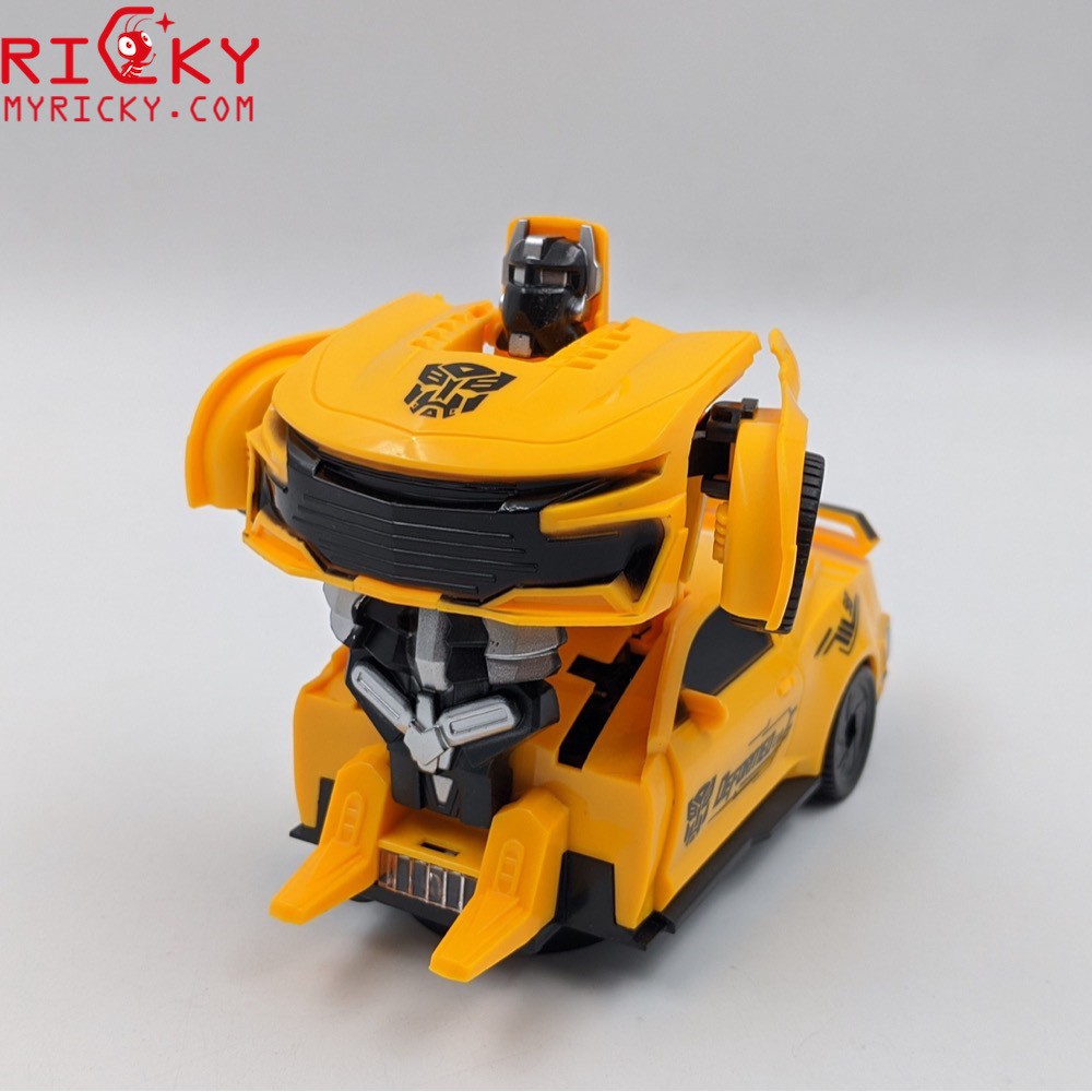 Đồ chơi ô tô biến hình robot
