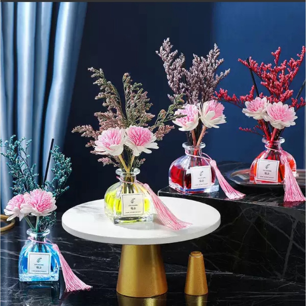 Lọ khuyếch tán tinh dầu thơm phòng 50ml mẫu mới độc đáo tặng kèm hoa khô trang trí nhà cửa (màu ngẫu nhiên)