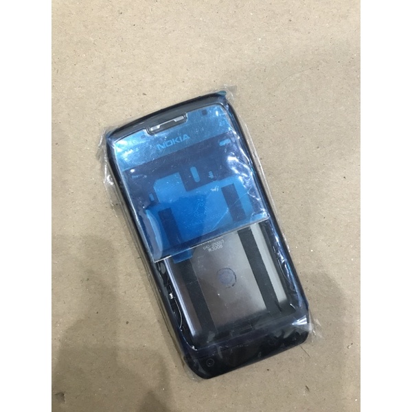 vỏ nokia e71