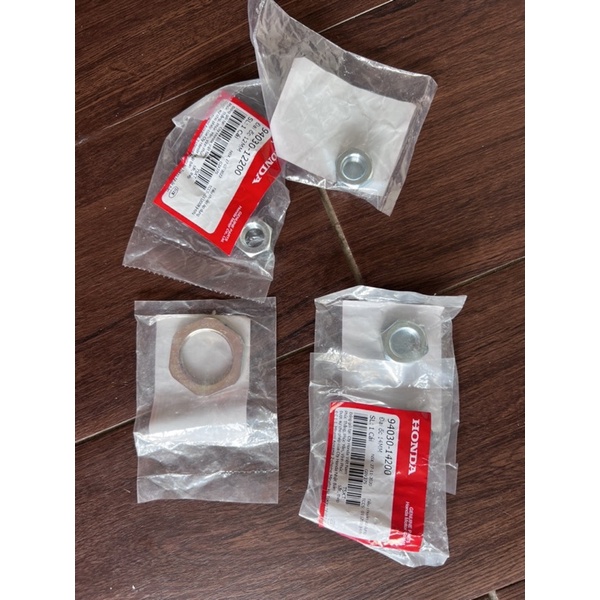 Ốc tán nồi xe tay ga Honda Zin