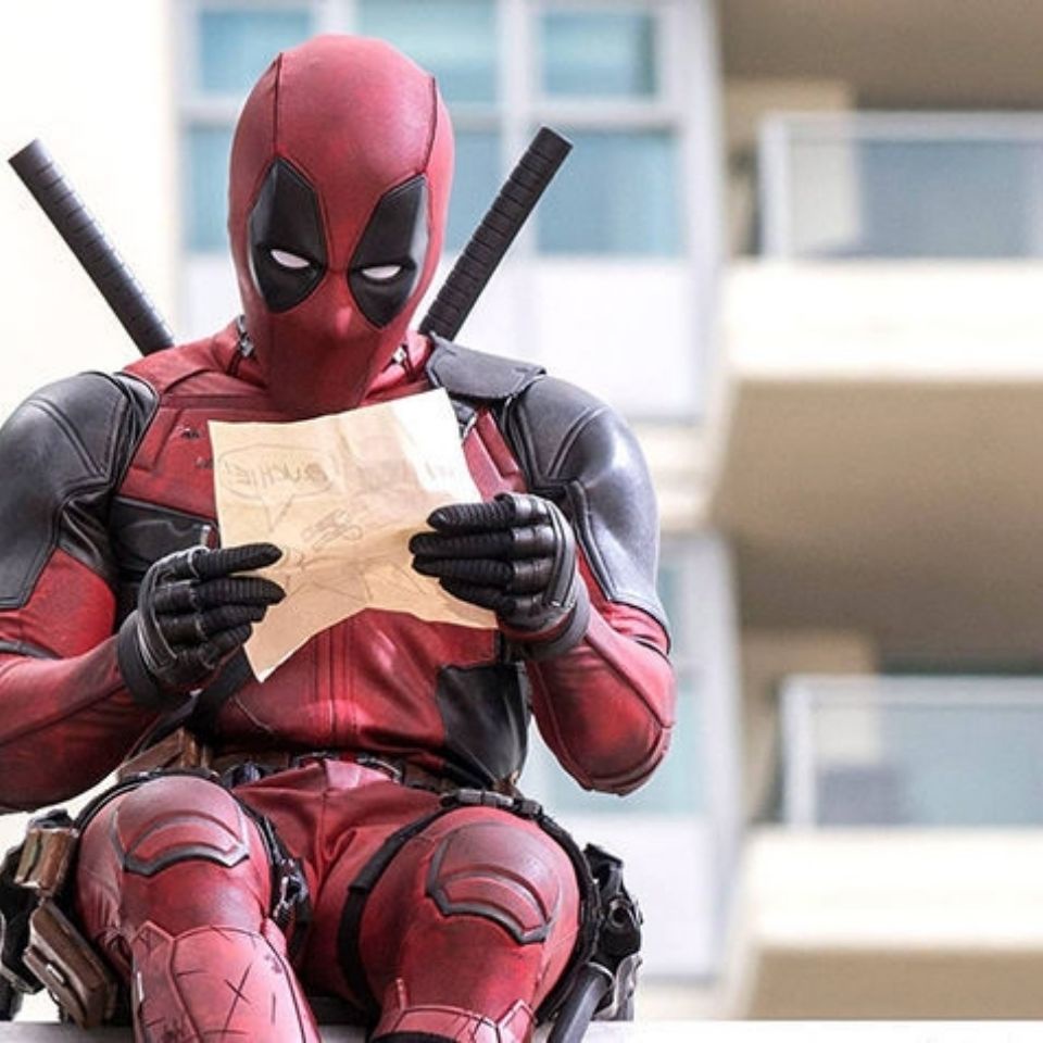 Tượng Nhân Vật Deadpool Trang Trí Xe Hơi Dễ Thương