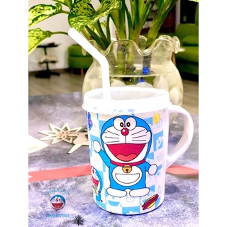 Ly có nắp Doreamon