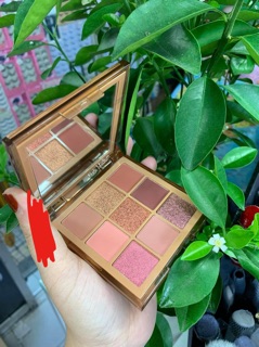Bảng mắt 9 ô Huda Nude Medium hot hit