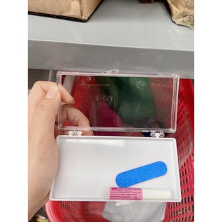 hộp đựng móng (nailbox)