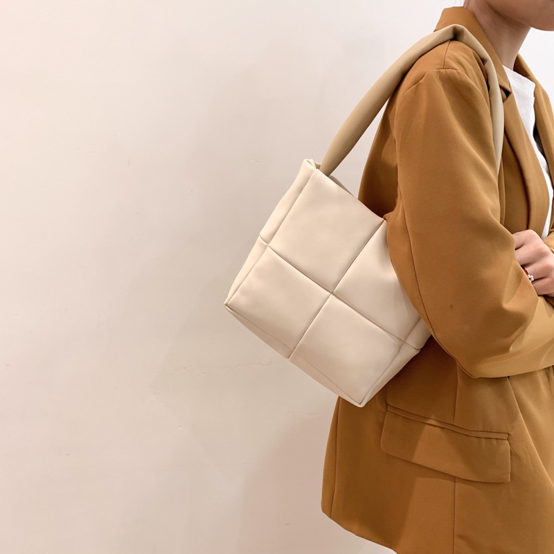 Túi Xách Tay Hình Vuông Cỡ Nhỏ Màu Trơn Thời Trang Thu Đông