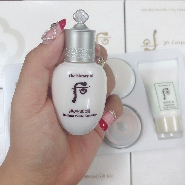 Sữa dưỡng Whoo làm trắng da Whoo Radiant White Emulsion 20ml