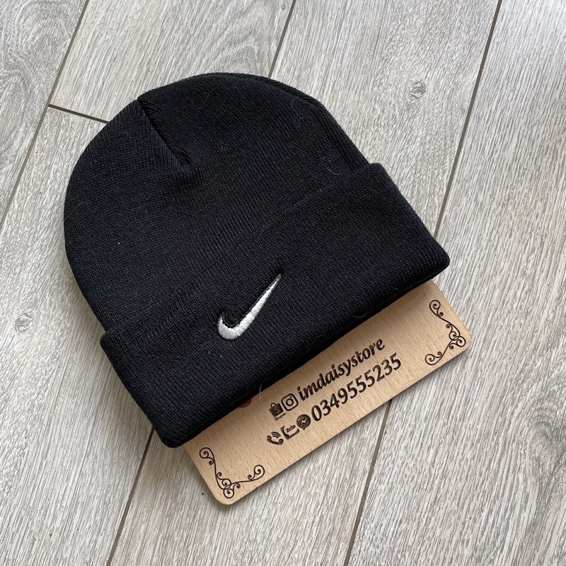 Mũ beanies len thêu logo Nike