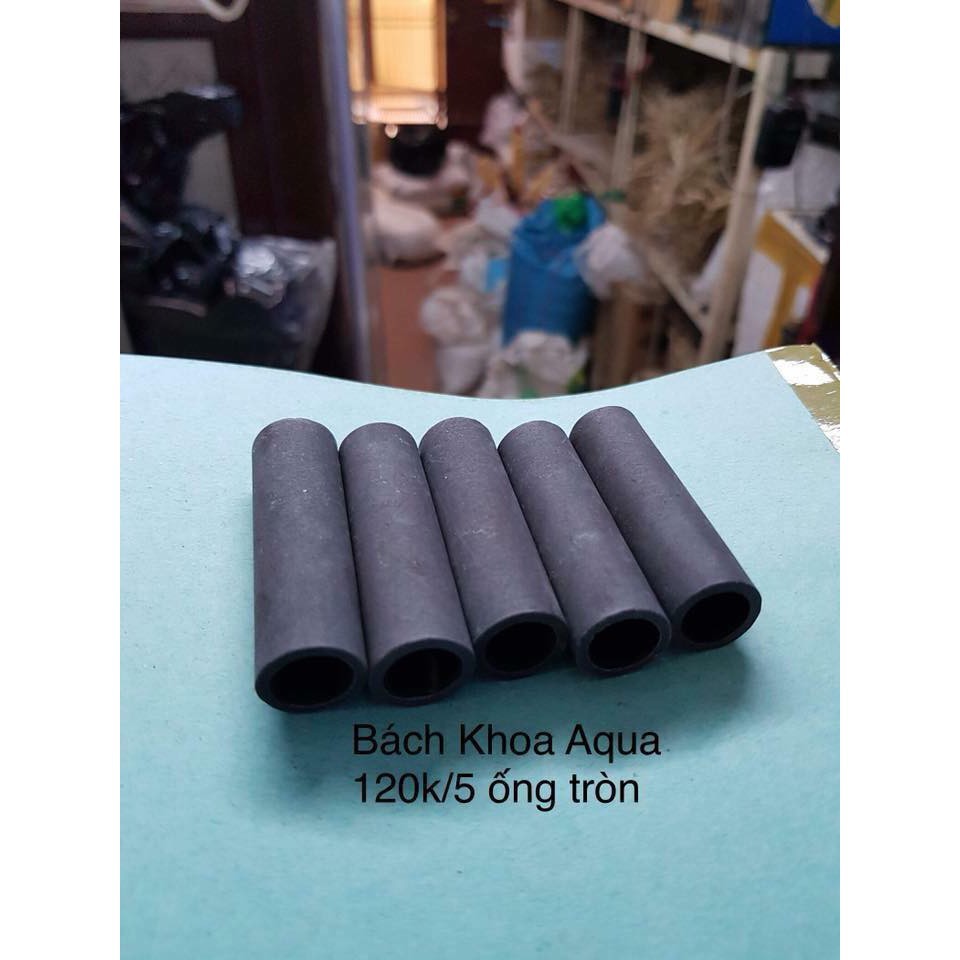 Gốm trang trí bế cá 120k