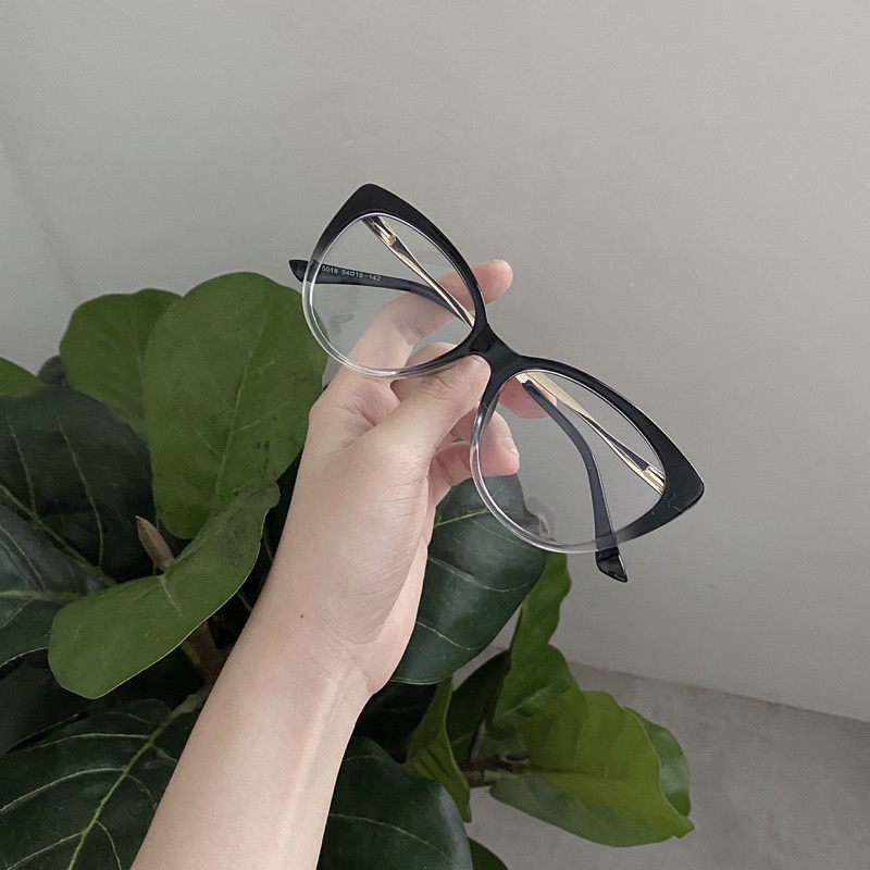 Kính mắt mèo nhựa dẻo, lắp được tròng cận