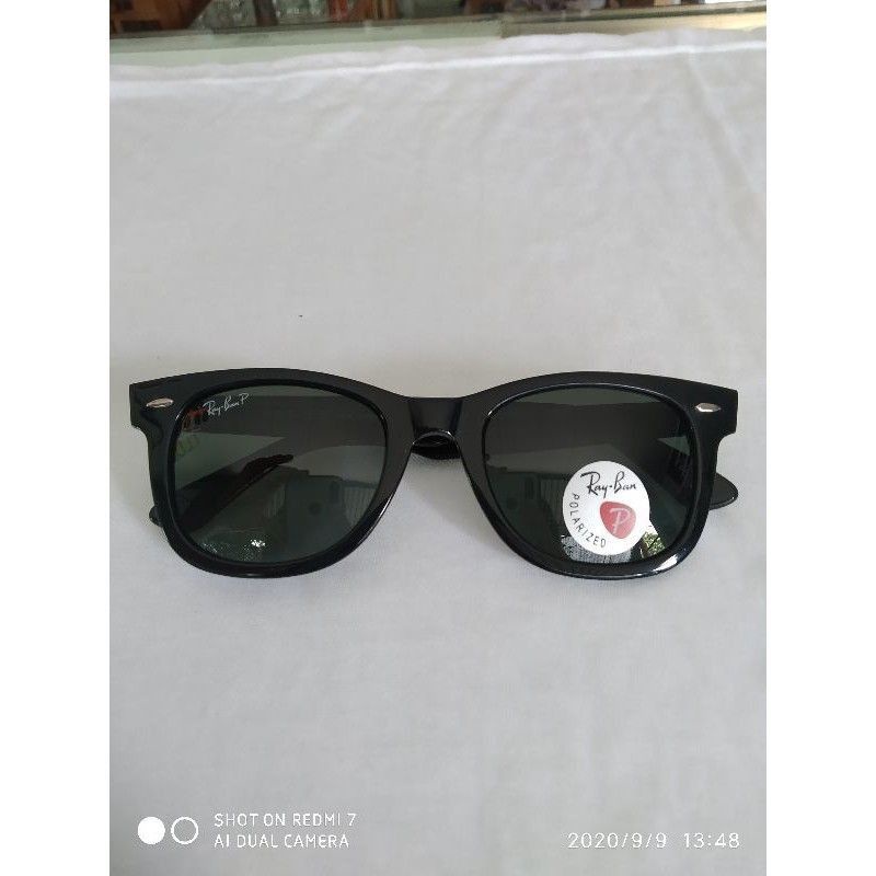 kính mát rayban P polarized Wayfarer của Italy