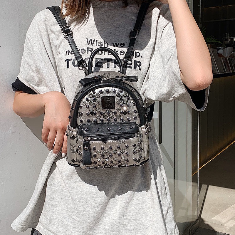 Balo mini đính đinh tán phong cách Hàn Quốc thời trang cá tính cho nữ