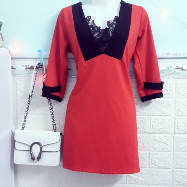Đầm  size M thanh lý ,mỗi mẫu 1 cái thanh lý rẻ cho mấy bạn size M nhé .
