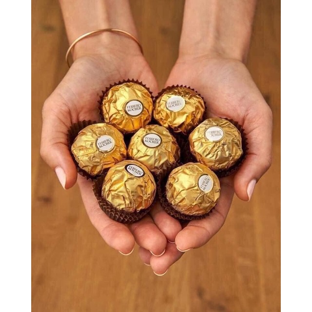 Sô cô la Ferrero Collection 269,4g 1 hộp 24 viên mix vị
