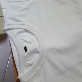 Áo thun trơn(cotton dày, mịn) màu trắng size S