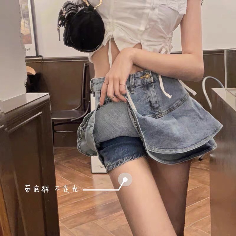 Chân váy bò ngắn 2 tầng xinh xắn
