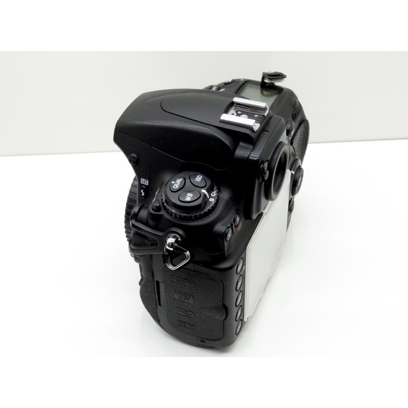 Bộ máy ảnh Nikon d700 Kèm Lens Nikon 35-70f3.3-4.5