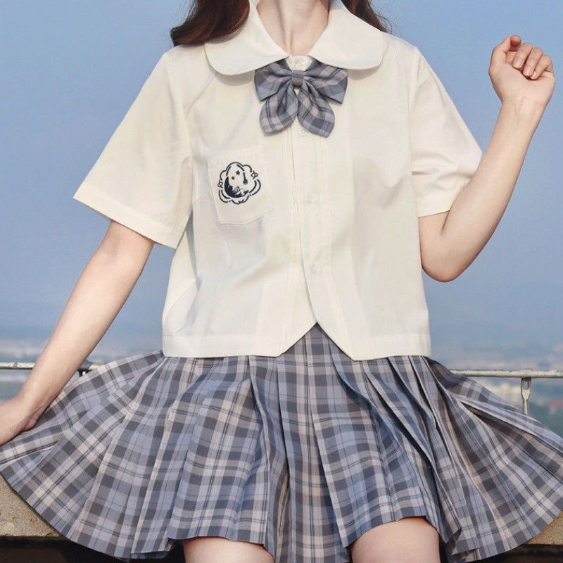 [Order] (D) Áo sơ mi tay ngắn nữ sinh JK Nhật Bản thêu huy hiệu mặt trăng cổ sen loại đẹp màu trắng