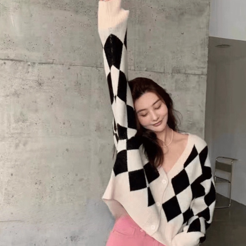 Áo khoác cardigan cổ chữ V tay dài dáng rộng họa tiết caro tương phản phong cách Hàn Quốc