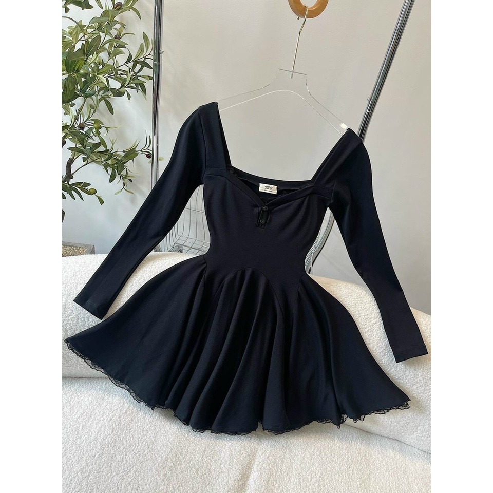 đầm gân xòe viền ren cổ vuông nút dài tay hot