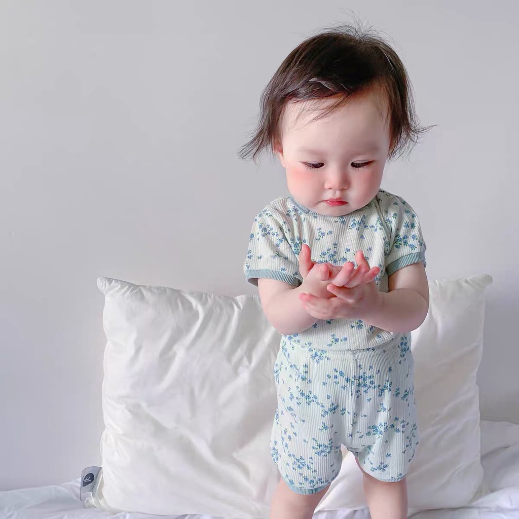 Bộ quần áo trẻ em họa tiết hoa nhí phong cách Hàn quốc, chất thun tăm mềm mát
