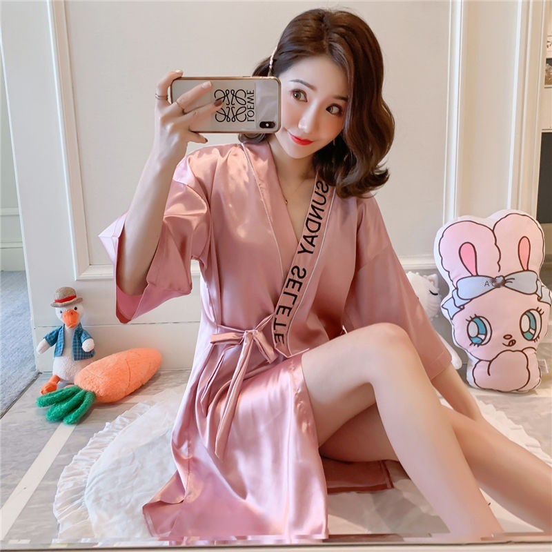 Pijama phong cách Hàn Quốc nữ mùa hè băng lụa sexy áo len mỏng cardigan ngủ dài giữa kéo sợi choàng tắm tại nhà