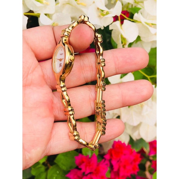 •Đồng hồ 2hand- Lắc đồng hồ nữ hiệu Burberrys - London - Swiss made - Vintage Watch•