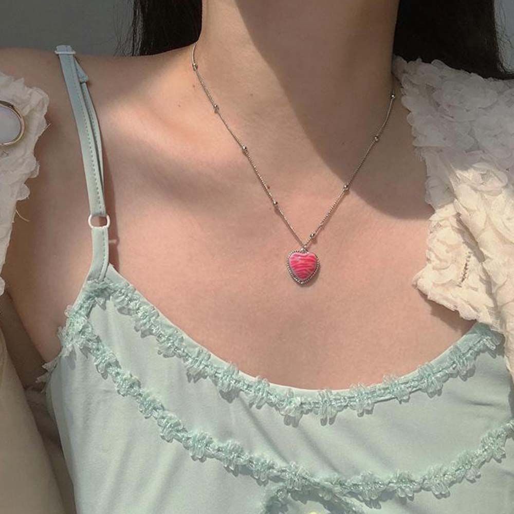 Vòng cổ choker mặt hình trái tim màu hồng thời trang Hàn Quốc xinh xắn cho nữ