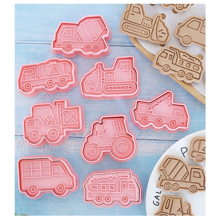 Set 8 Khuôn Làm Bánh Quy Tạo Hình Xe Công Trường Dễ Thương