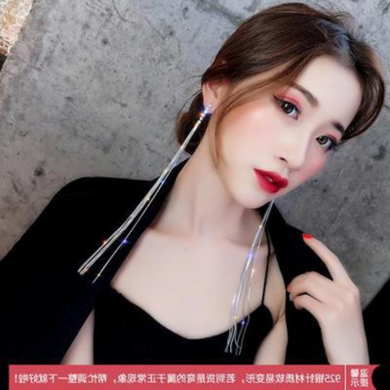 Bông Tai Dáng Dài Đính Đá Lấp Lánh Phong Cách Hàn Quốc