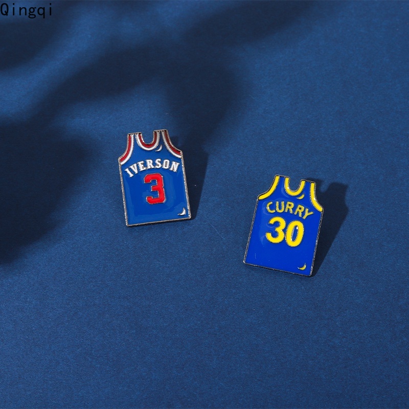 Ghim cài áo Miss Zoe hình áo bóng rổ jersey thời trang cá tính