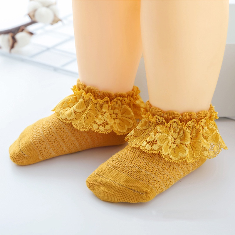 Tất cotton cổ ngắn viền ren xinh xắn cho bé gái sơ sinh