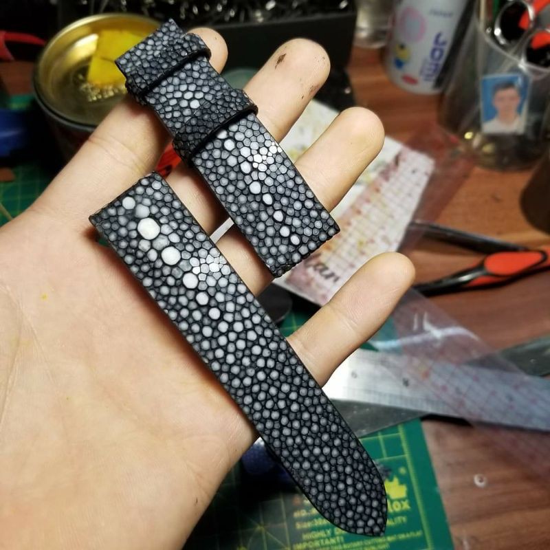 Dây đồng hồ da cá đuối ngọc + khóa kim + tool thay