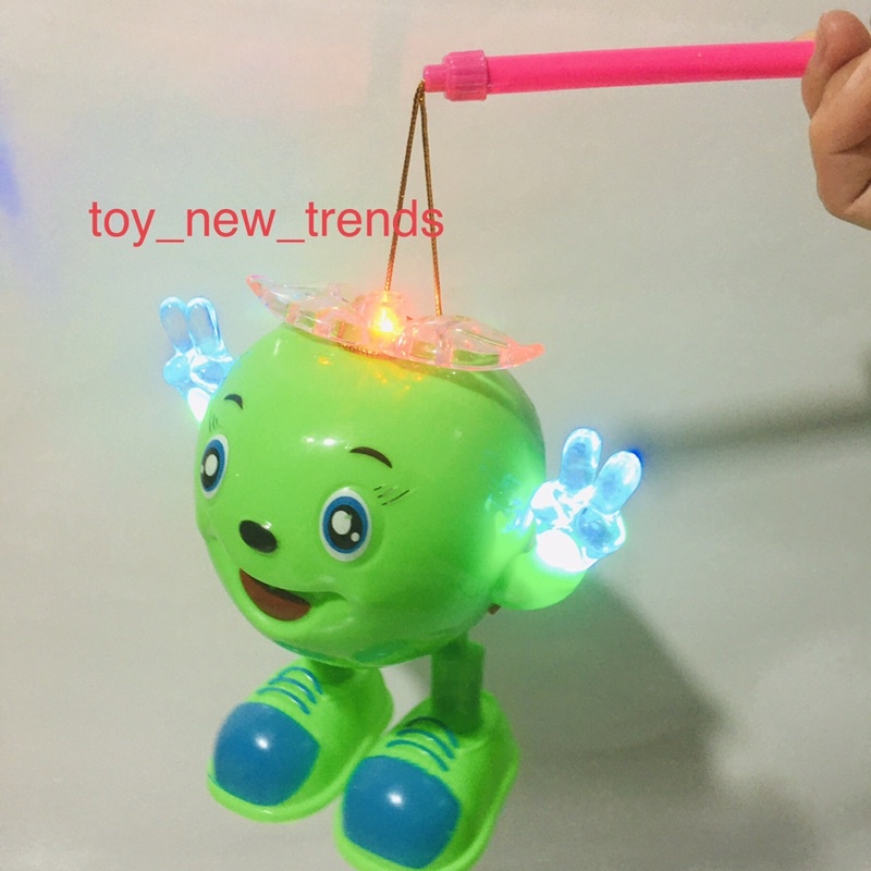 Lồng đèn trung thu,hình trái táo .Có nhạc ,đèn nhấp nháy, có tay cầm, màu sắc nét. Đồ chơi hót năm 2022 cho bé yêu